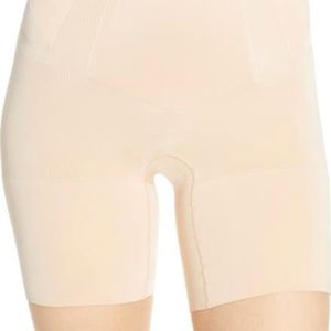 Spanx OnCore Mid Thigh Shorts